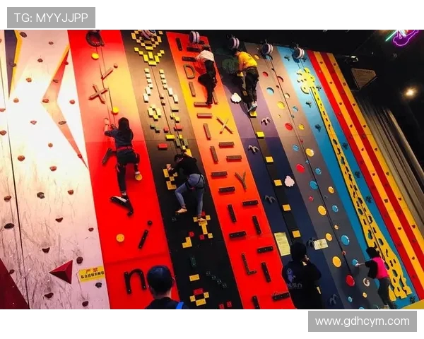 重庆攀岩队与深圳攀岩队赛后复盘团队协作的精彩瞬间与经验分享